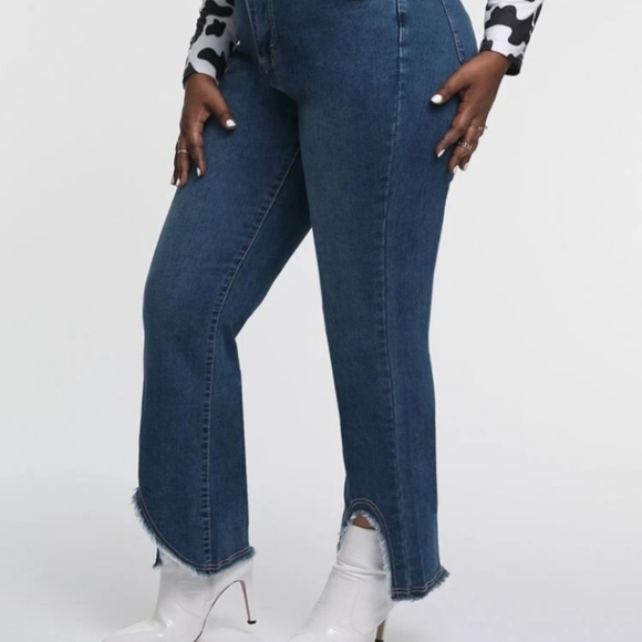 SXY Plus High Waist Raw Hem Flare Jeans. - Picture 2 of 3
